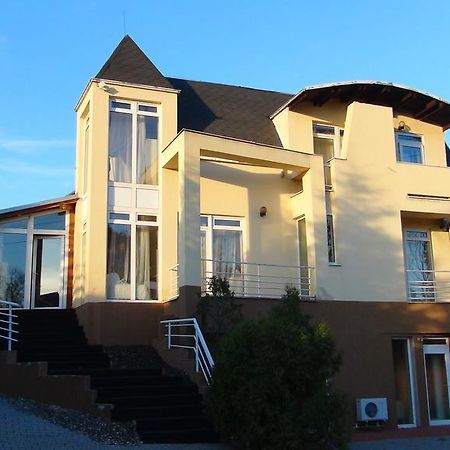 Penzion Vila Aria Nitra Exterior photo